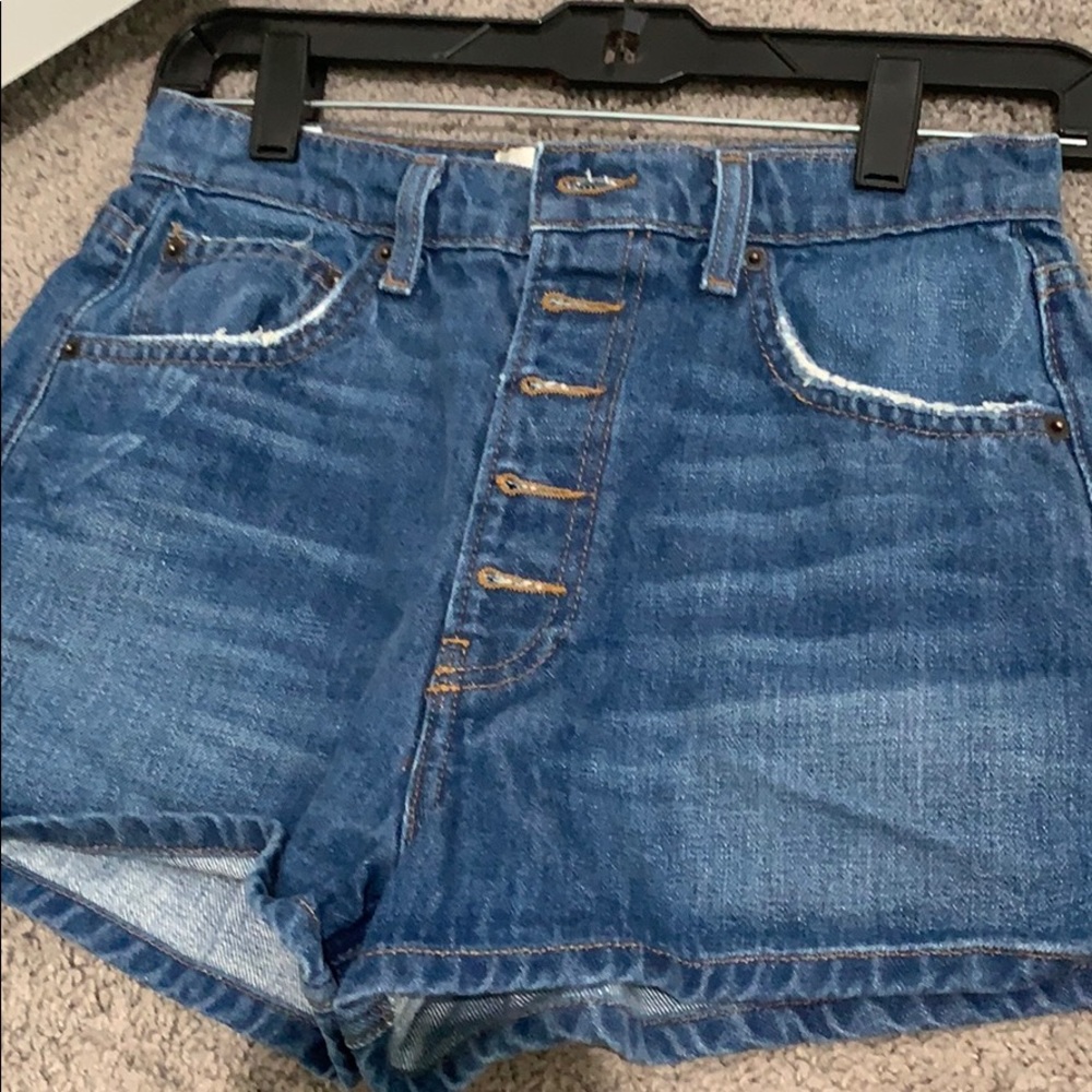 Reformation Charlie Shorts - Picture 6 of 7